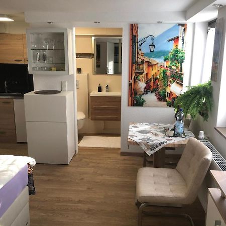 Ferienwohnung Apartment Dettum Mit Eigenem Bad, Kochnische Und Wintergarten Екстериор снимка