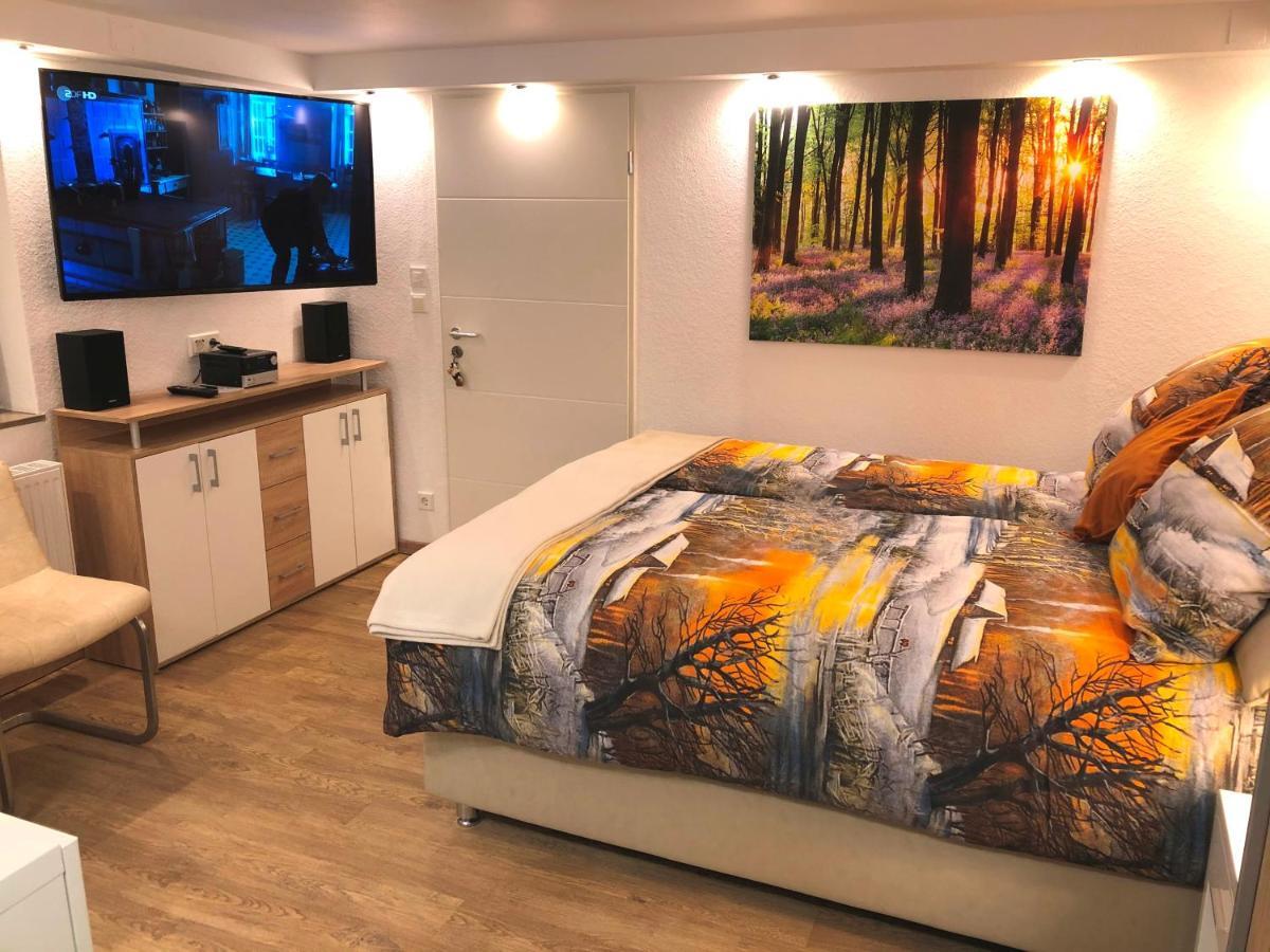 Ferienwohnung Apartment Dettum Mit Eigenem Bad, Kochnische Und Wintergarten Екстериор снимка