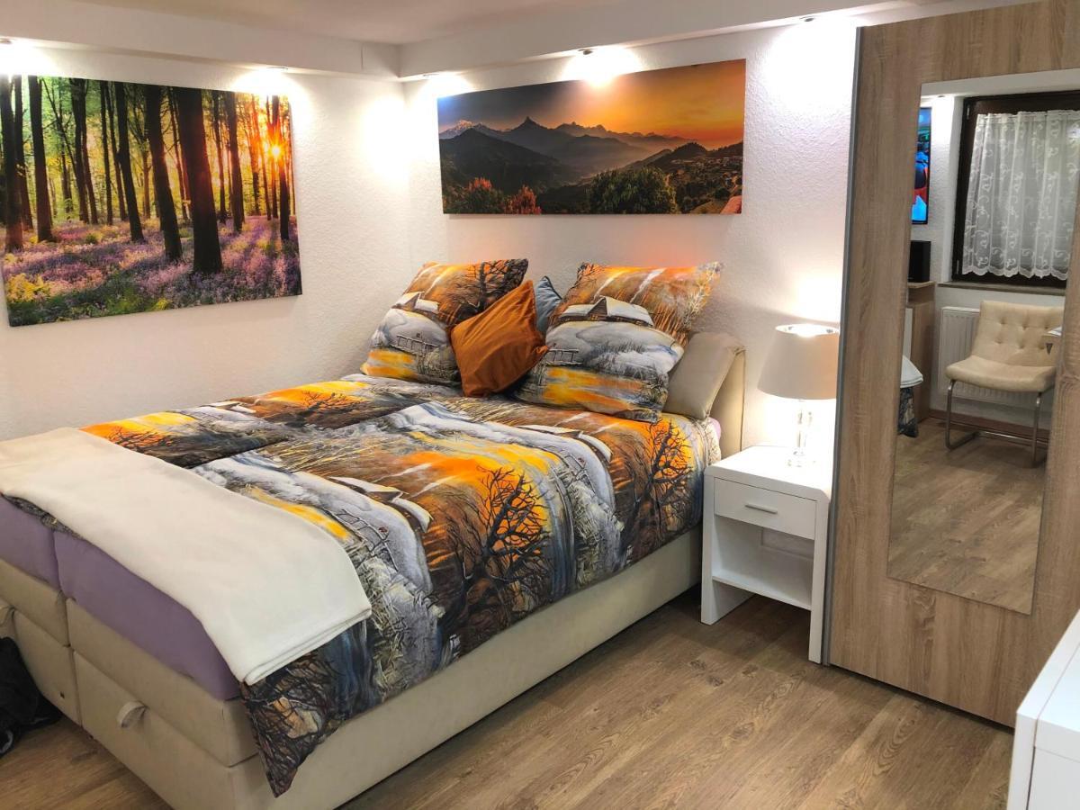 Ferienwohnung Apartment Dettum Mit Eigenem Bad, Kochnische Und Wintergarten Екстериор снимка