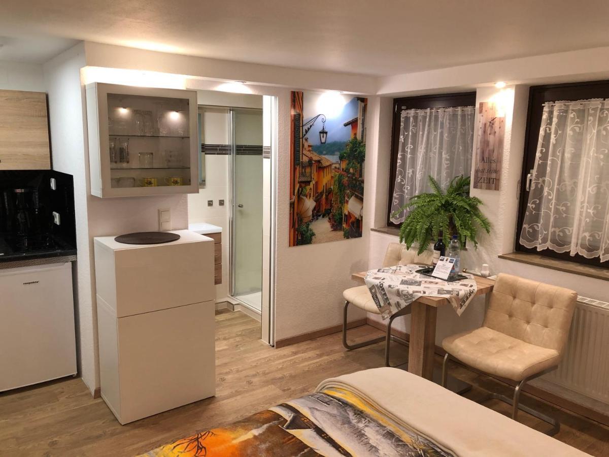 Ferienwohnung Apartment Dettum Mit Eigenem Bad, Kochnische Und Wintergarten Екстериор снимка
