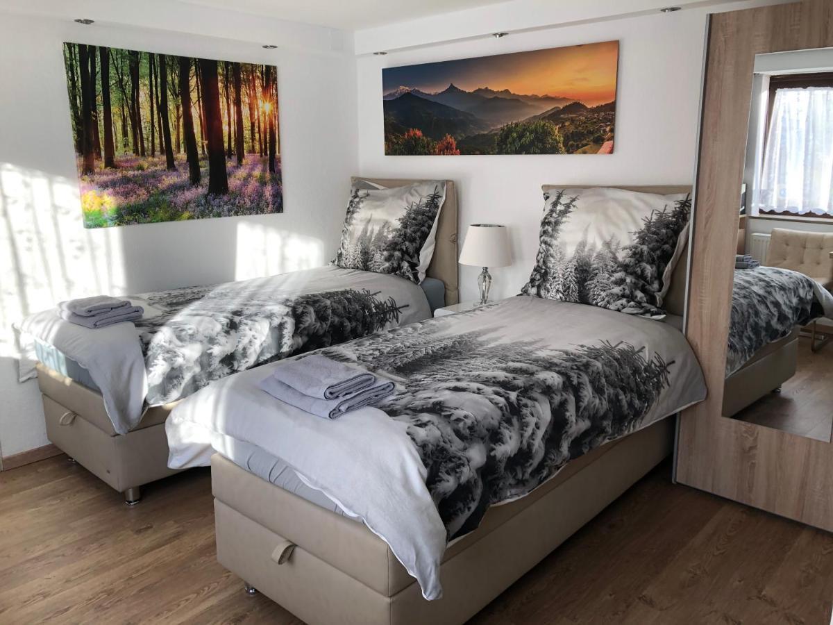 Ferienwohnung Apartment Dettum Mit Eigenem Bad, Kochnische Und Wintergarten Екстериор снимка